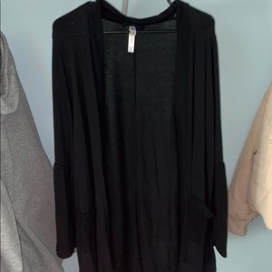 Bell Bottom Sleeve Black Cardigan XL/XXL Women’s